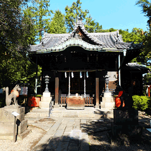 三囲神社の夕立